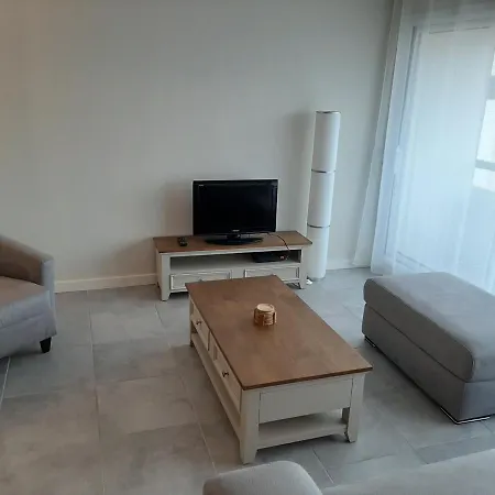 T3 Renove A 10 Min Du Centre-ville Avec Balcon, Garage Et Wifi A - Fr-1-239-584 Apartamento