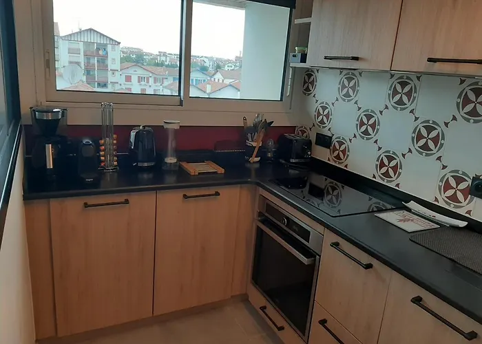 Апартаменты T3 Renove A 10 Min Du Centre-ville Avec Balcon, Garage Et Wifi A - Fr-1-239-584 *